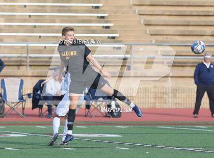 Thumbnail 3 in Loyola vs. Torrey Pines (CIF SoCal Regional D1 Semifinal) photogallery.