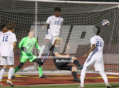 Thumbnail 2 in Loyola vs. Torrey Pines (CIF SoCal Regional D1 Semifinal) photogallery.
