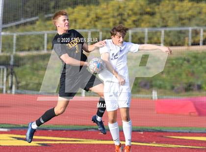 Thumbnail 3 in Loyola vs. Torrey Pines (CIF SoCal Regional D1 Semifinal) photogallery.