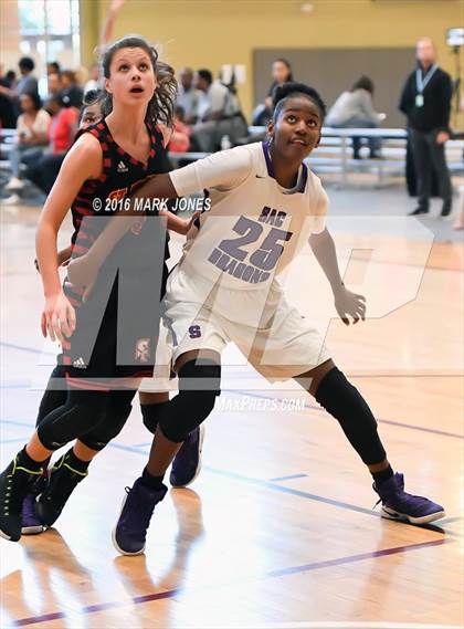 Thumbnail 3 in St. Francis vs. Sacramento (Nike Tournament of Champions) photogallery.