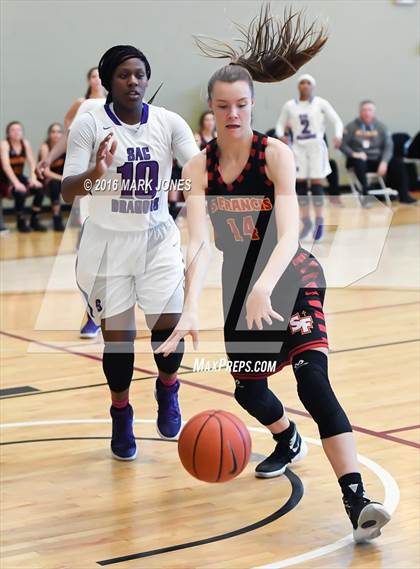 Thumbnail 1 in St. Francis vs. Sacramento (Nike Tournament of Champions) photogallery.