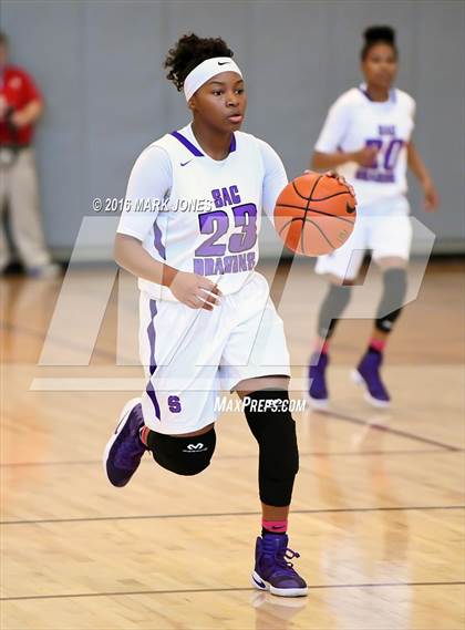 Thumbnail 2 in St. Francis vs. Sacramento (Nike Tournament of Champions) photogallery.