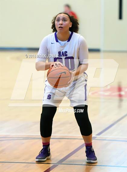Thumbnail 2 in St. Francis vs. Sacramento (Nike Tournament of Champions) photogallery.