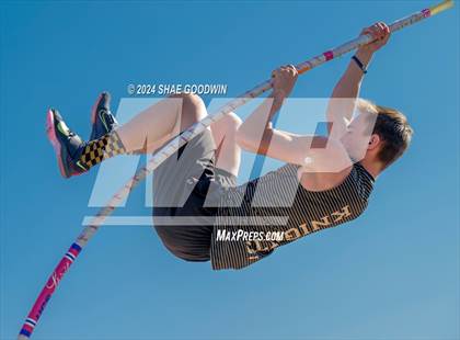 Thumbnail 1 in Skyridge Tri Meet (Pole Vault) photogallery.