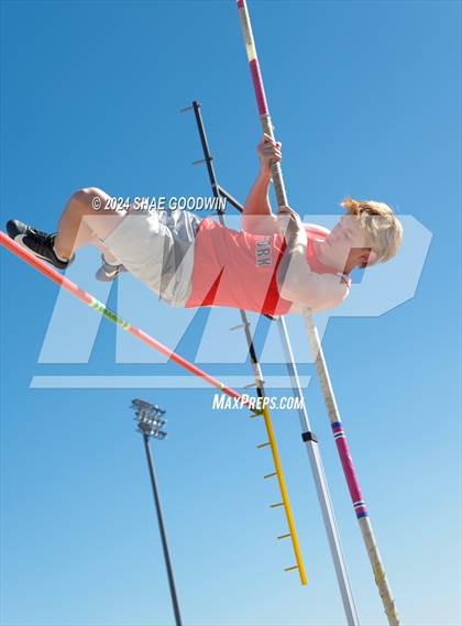 Thumbnail 3 in Skyridge Tri Meet (Pole Vault) photogallery.