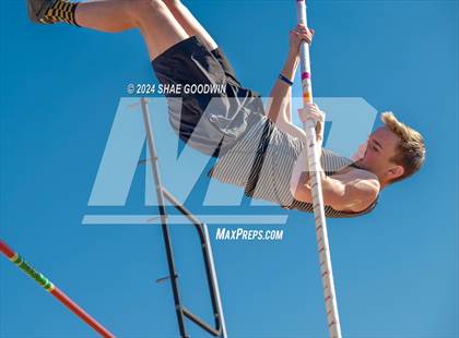 Thumbnail 2 in Skyridge Tri Meet (Pole Vault) photogallery.