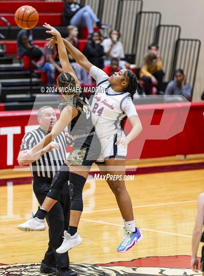Thumbnail 3 in Hardin-Jefferson vs. Little Cypress-Mauriceville photogallery.