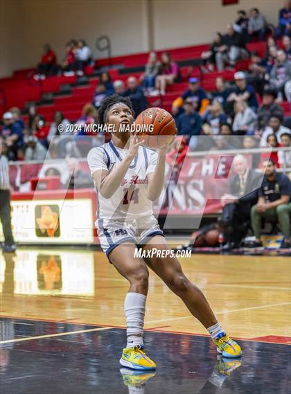 Thumbnail 2 in Hardin-Jefferson vs. Little Cypress-Mauriceville photogallery.