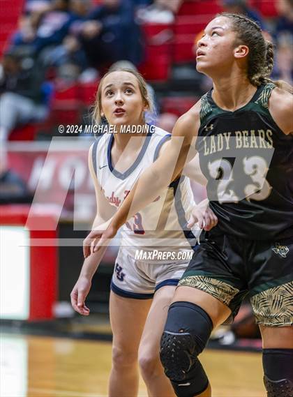 Thumbnail 3 in Hardin-Jefferson vs. Little Cypress-Mauriceville photogallery.