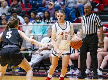 Thumbnail 2 in Hardin-Jefferson vs. Little Cypress-Mauriceville photogallery.