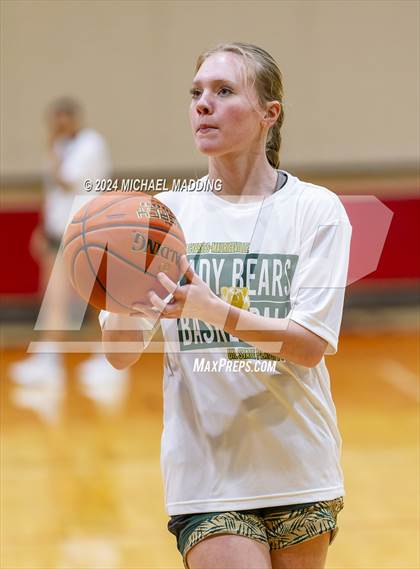 Thumbnail 2 in Hardin-Jefferson vs. Little Cypress-Mauriceville photogallery.