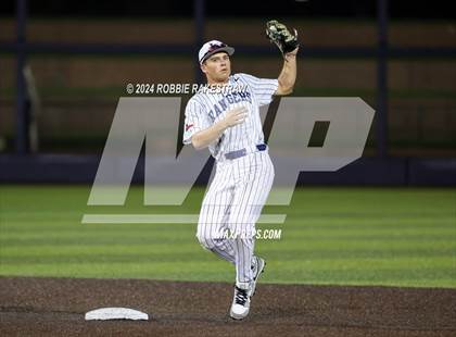 Thumbnail 1 in Lone Star vs. Forney (UIL 5A Regional Semifinal Playoff) photogallery.
