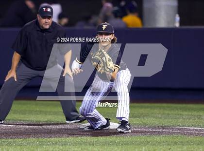 Thumbnail 1 in Lone Star vs. Forney (UIL 5A Regional Semifinal Playoff) photogallery.