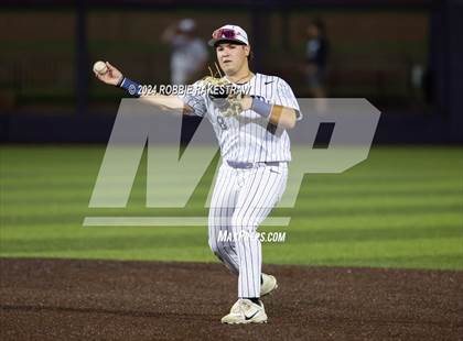 Thumbnail 3 in Lone Star vs. Forney (UIL 5A Regional Semifinal Playoff) photogallery.