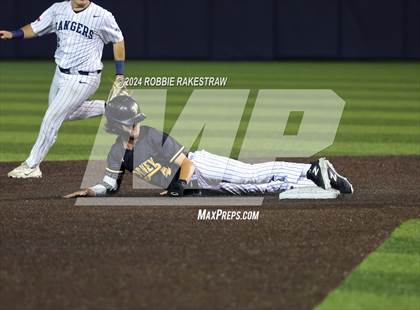 Thumbnail 1 in Lone Star vs. Forney (UIL 5A Regional Semifinal Playoff) photogallery.