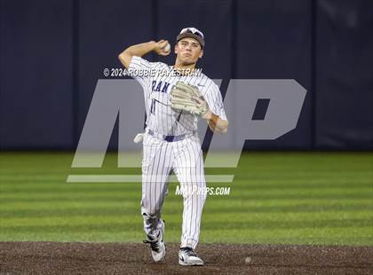 Thumbnail 3 in Lone Star vs. Forney (UIL 5A Regional Semifinal Playoff) photogallery.