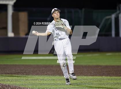 Thumbnail 3 in Lone Star vs. Forney (UIL 5A Regional Semifinal Playoff) photogallery.