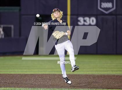 Thumbnail 3 in Lone Star vs. Forney (UIL 5A Regional Semifinal Playoff) photogallery.