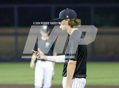 Thumbnail 2 in Lone Star vs. Forney (UIL 5A Regional Semifinal Playoff) photogallery.