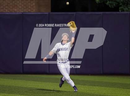 Thumbnail 1 in Lone Star vs. Forney (UIL 5A Regional Semifinal Playoff) photogallery.