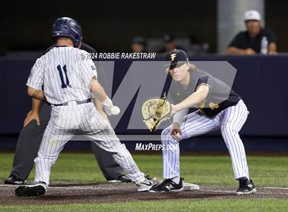 Thumbnail 2 in Lone Star vs. Forney (UIL 5A Regional Semifinal Playoff) photogallery.