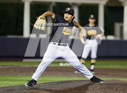Thumbnail 2 in Lone Star vs. Forney (UIL 5A Regional Semifinal Playoff) photogallery.