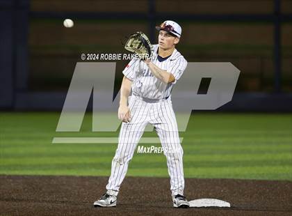 Thumbnail 3 in Lone Star vs. Forney (UIL 5A Regional Semifinal Playoff) photogallery.