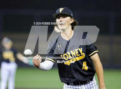 Thumbnail 3 in Lone Star vs. Forney (UIL 5A Regional Semifinal Playoff) photogallery.