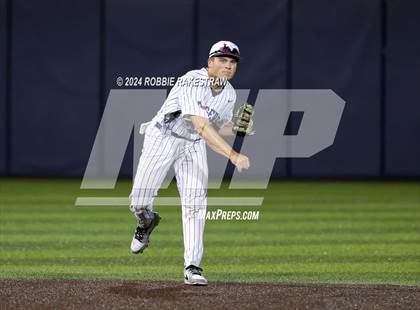 Thumbnail 1 in Lone Star vs. Forney (UIL 5A Regional Semifinal Playoff) photogallery.