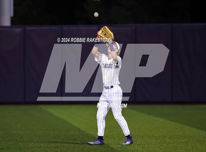 Thumbnail 1 in Lone Star vs. Forney (UIL 5A Regional Semifinal Playoff) photogallery.