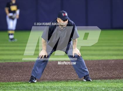 Thumbnail 3 in Lone Star vs. Forney (UIL 5A Regional Semifinal Playoff) photogallery.