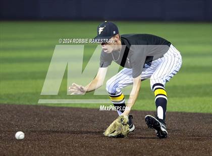 Thumbnail 1 in Lone Star vs. Forney (UIL 5A Regional Semifinal Playoff) photogallery.