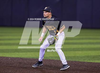 Thumbnail 1 in Lone Star vs. Forney (UIL 5A Regional Semifinal Playoff) photogallery.