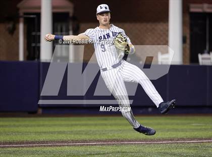 Thumbnail 1 in Lone Star vs. Forney (UIL 5A Regional Semifinal Playoff) photogallery.