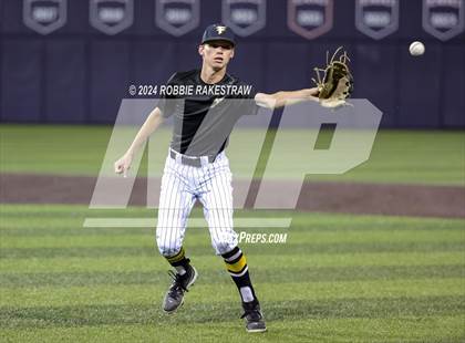 Thumbnail 2 in Lone Star vs. Forney (UIL 5A Regional Semifinal Playoff) photogallery.