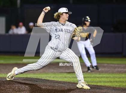 Thumbnail 2 in Lone Star vs. Forney (UIL 5A Regional Semifinal Playoff) photogallery.