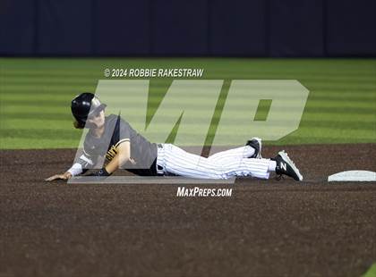 Thumbnail 2 in Lone Star vs. Forney (UIL 5A Regional Semifinal Playoff) photogallery.
