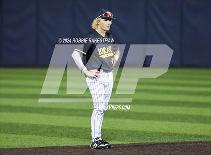 Thumbnail 1 in Lone Star vs. Forney (UIL 5A Regional Semifinal Playoff) photogallery.