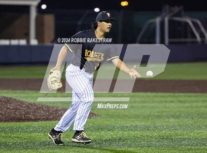Thumbnail 2 in Lone Star vs. Forney (UIL 5A Regional Semifinal Playoff) photogallery.