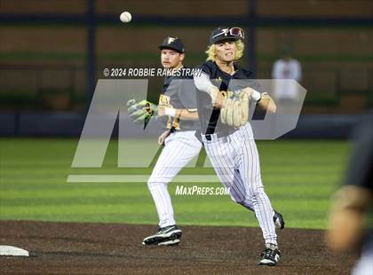 Thumbnail 1 in Lone Star vs. Forney (UIL 5A Regional Semifinal Playoff) photogallery.