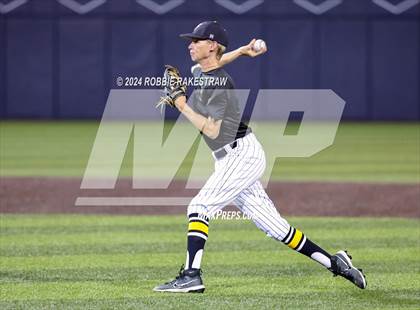 Thumbnail 1 in Lone Star vs. Forney (UIL 5A Regional Semifinal Playoff) photogallery.