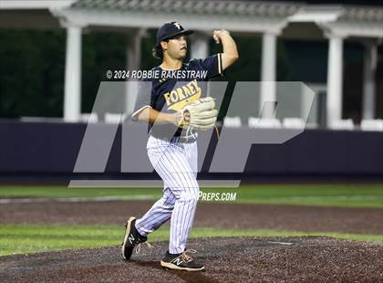 Thumbnail 2 in Lone Star vs. Forney (UIL 5A Regional Semifinal Playoff) photogallery.