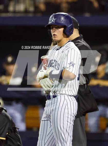 Thumbnail 3 in Lone Star vs. Forney (UIL 5A Regional Semifinal Playoff) photogallery.