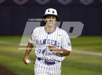 Thumbnail 2 in Lone Star vs. Forney (UIL 5A Regional Semifinal Playoff) photogallery.
