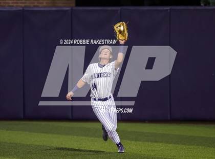 Thumbnail 2 in Lone Star vs. Forney (UIL 5A Regional Semifinal Playoff) photogallery.