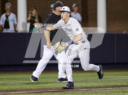 Thumbnail 2 in Lone Star vs. Forney (UIL 5A Regional Semifinal Playoff) photogallery.
