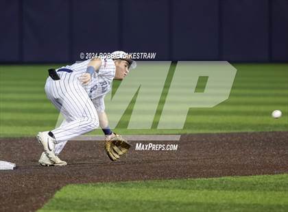 Thumbnail 3 in Lone Star vs. Forney (UIL 5A Regional Semifinal Playoff) photogallery.