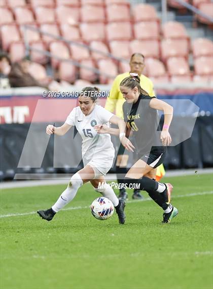 Thumbnail 2 in Lone Peak vs. Syracuse (UHSAA 6A Final) photogallery.