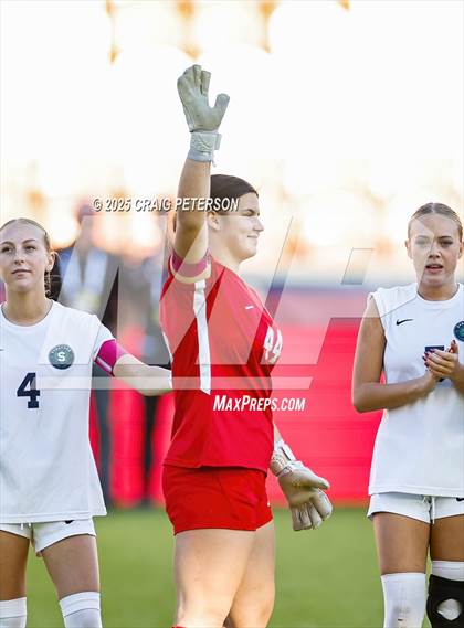 Thumbnail 3 in Lone Peak vs. Syracuse (UHSAA 6A Final) photogallery.