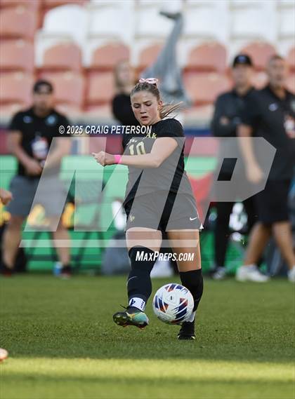 Thumbnail 1 in Lone Peak vs. Syracuse (UHSAA 6A Final) photogallery.